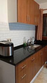 Bajo mesada y aereo madera